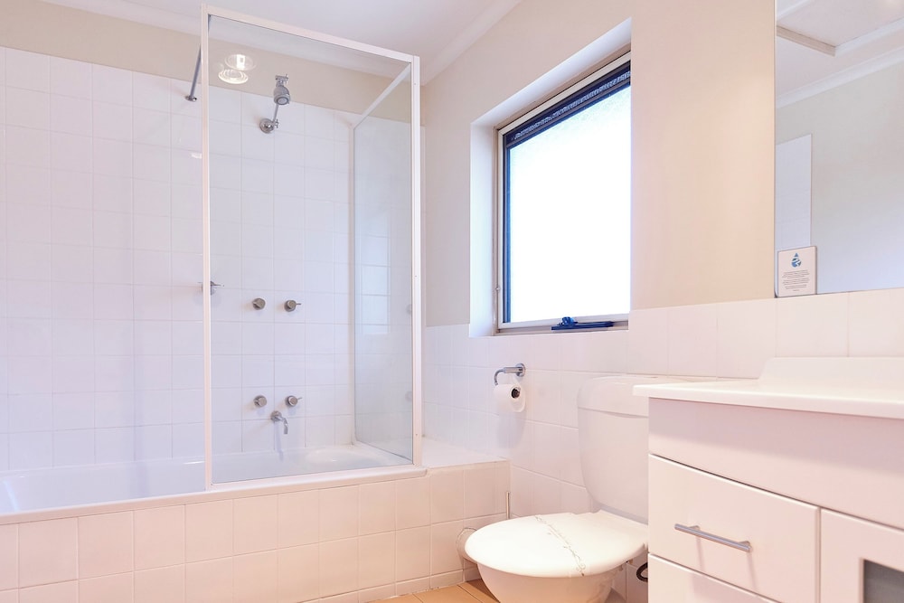Elphin Motel and Serviced Apartments 49/50