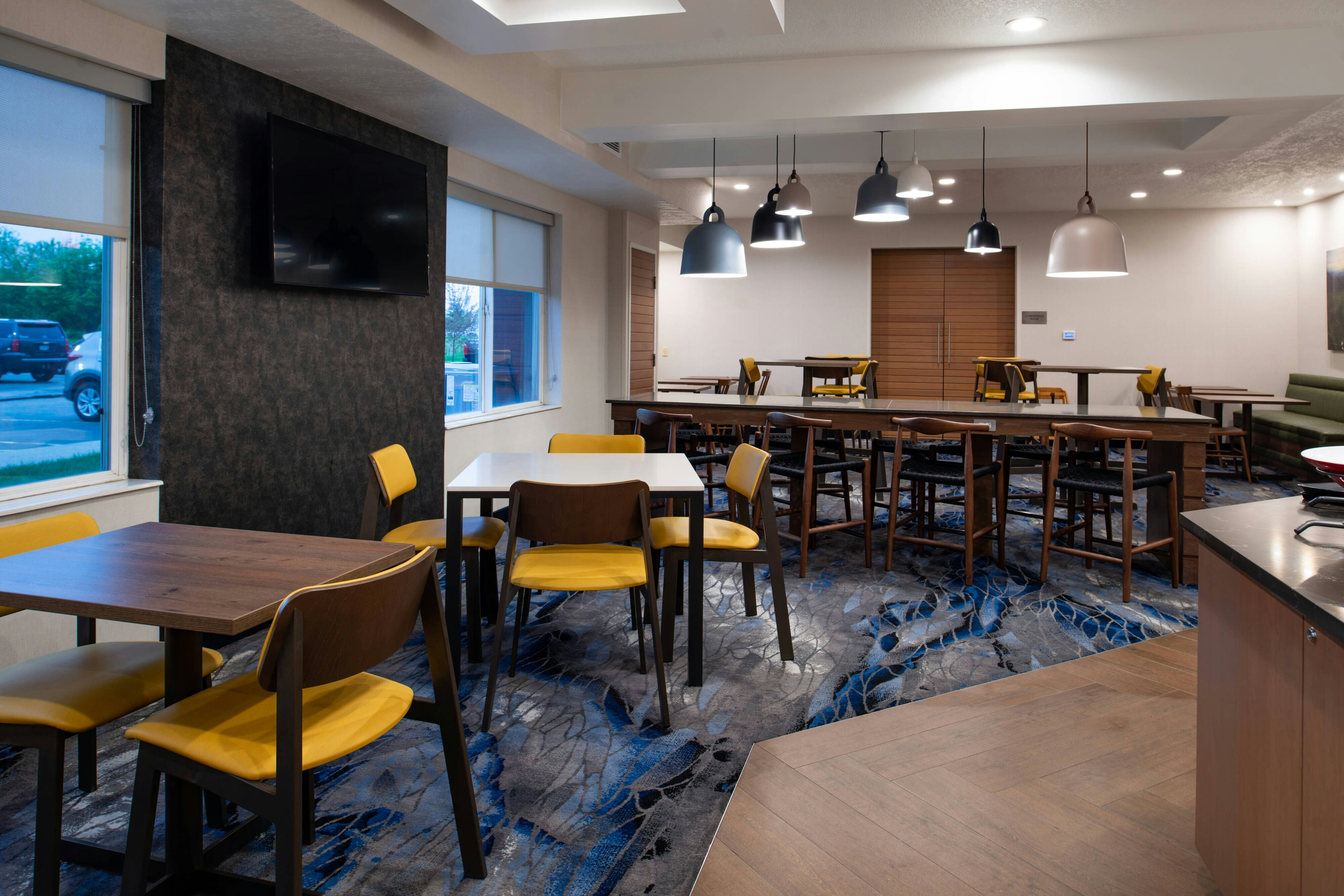 Fairfield Inn Suites By Marriott Beloit 21/26