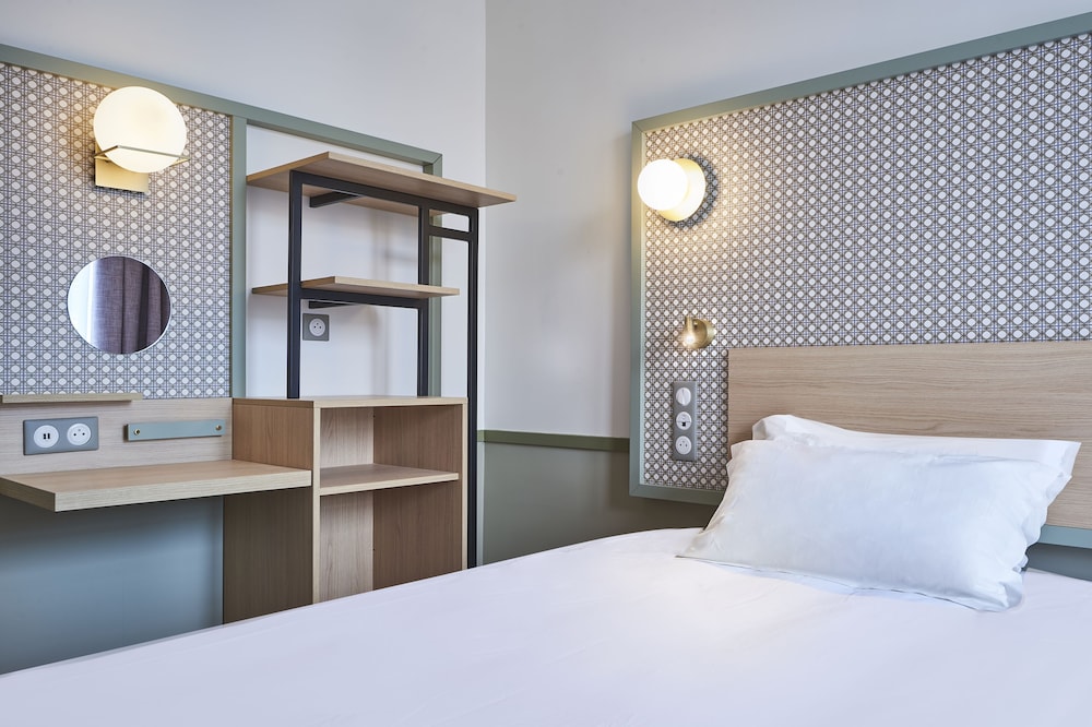Hotel Cervantes By Happyculture 11/58