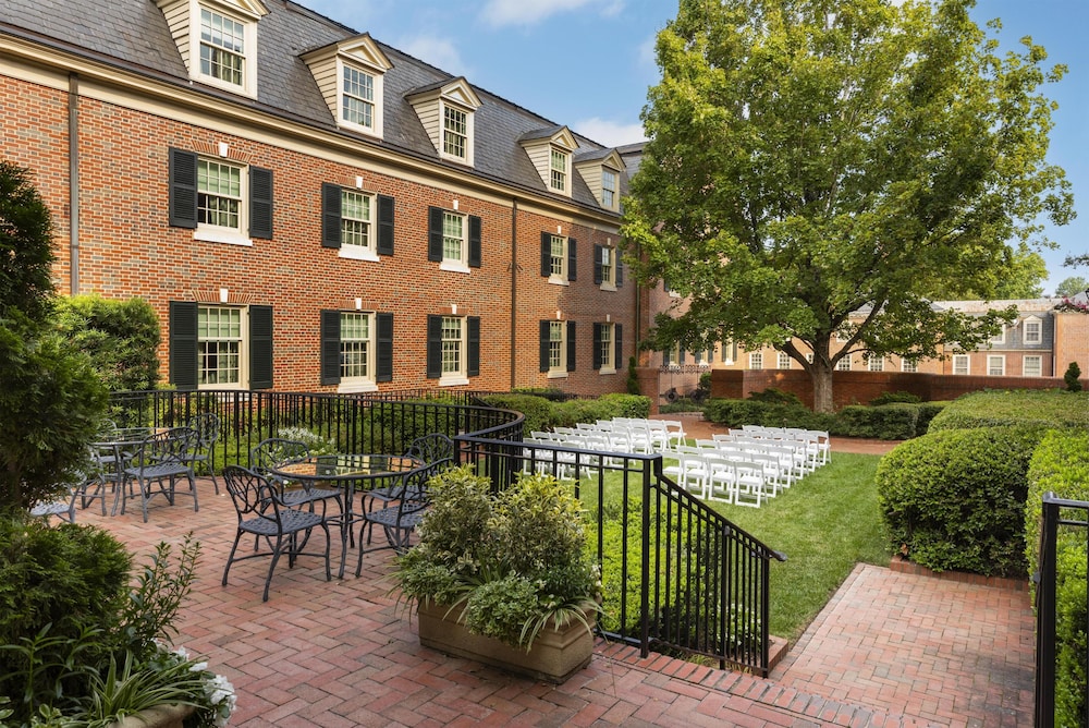 The Carolina Inn, a Destination by Hyatt Hotel 44/50