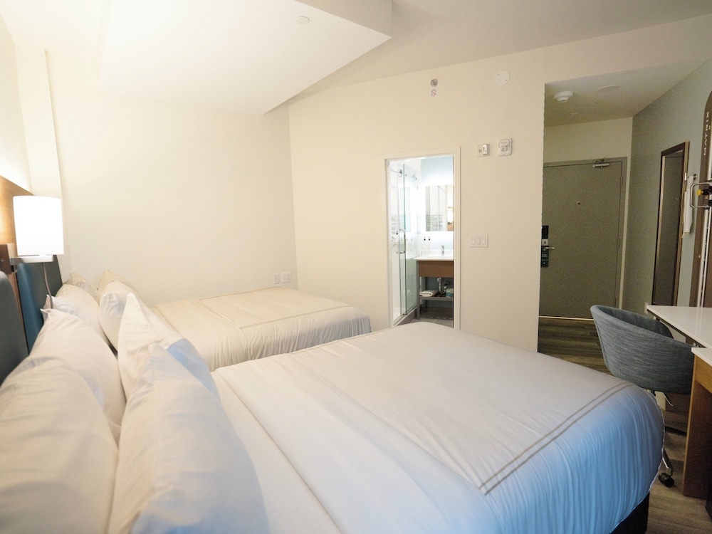 غرفة بريميوم بسرير كوين، Even Hotels Long Island City New York 3/10