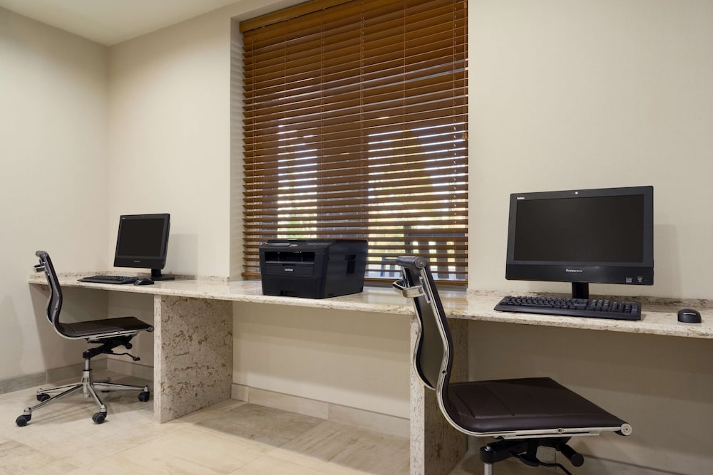 Country Inn Suites By Radisson Williamsburg Historic Area Va 23/27