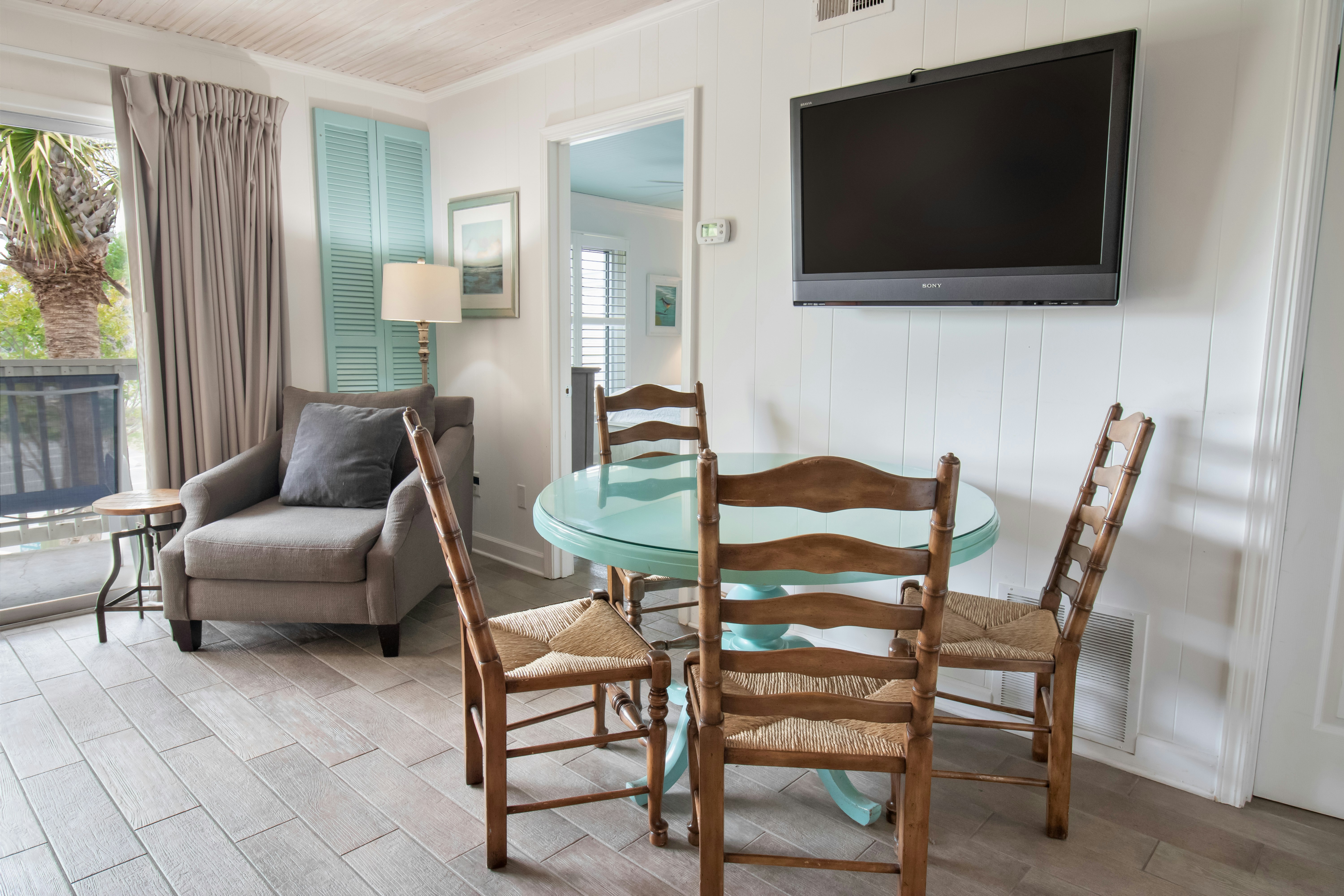 The Oceanfront Litchfield Inn 65/75