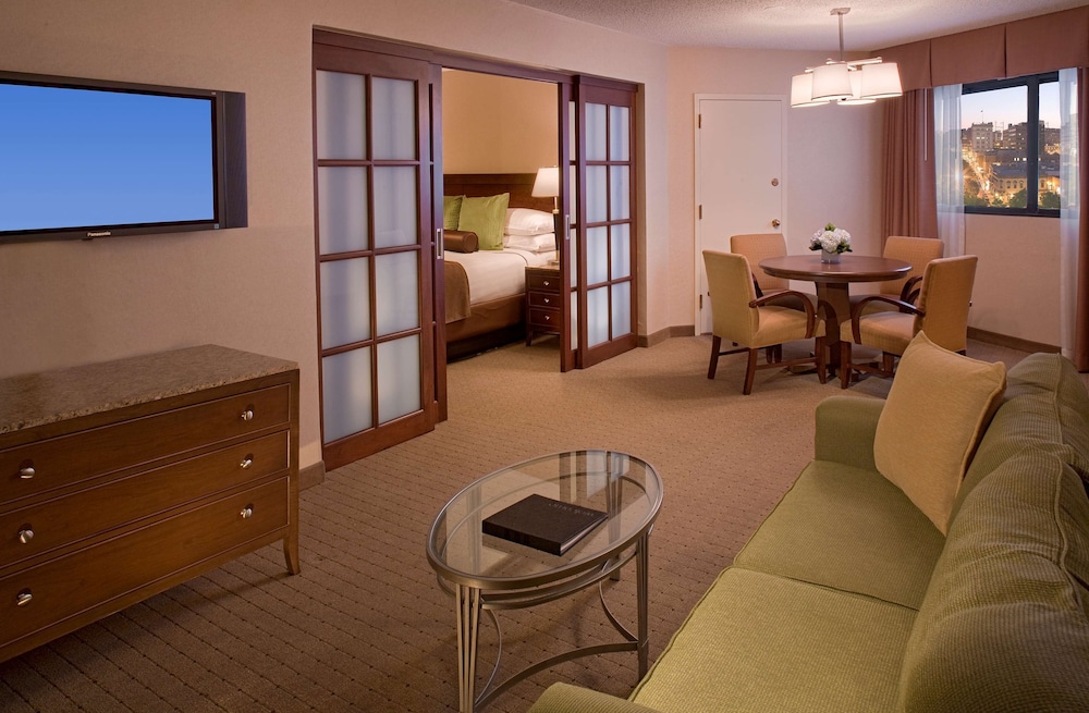 Hyatt Regency New Brunswick 35/66