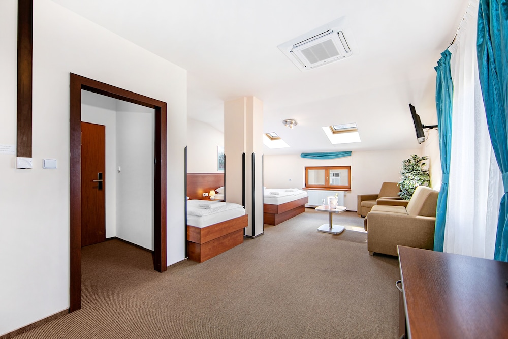 Hotel Palace 43/60
