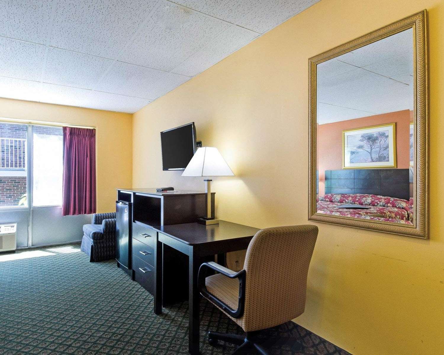 Framingham Inn 34/44