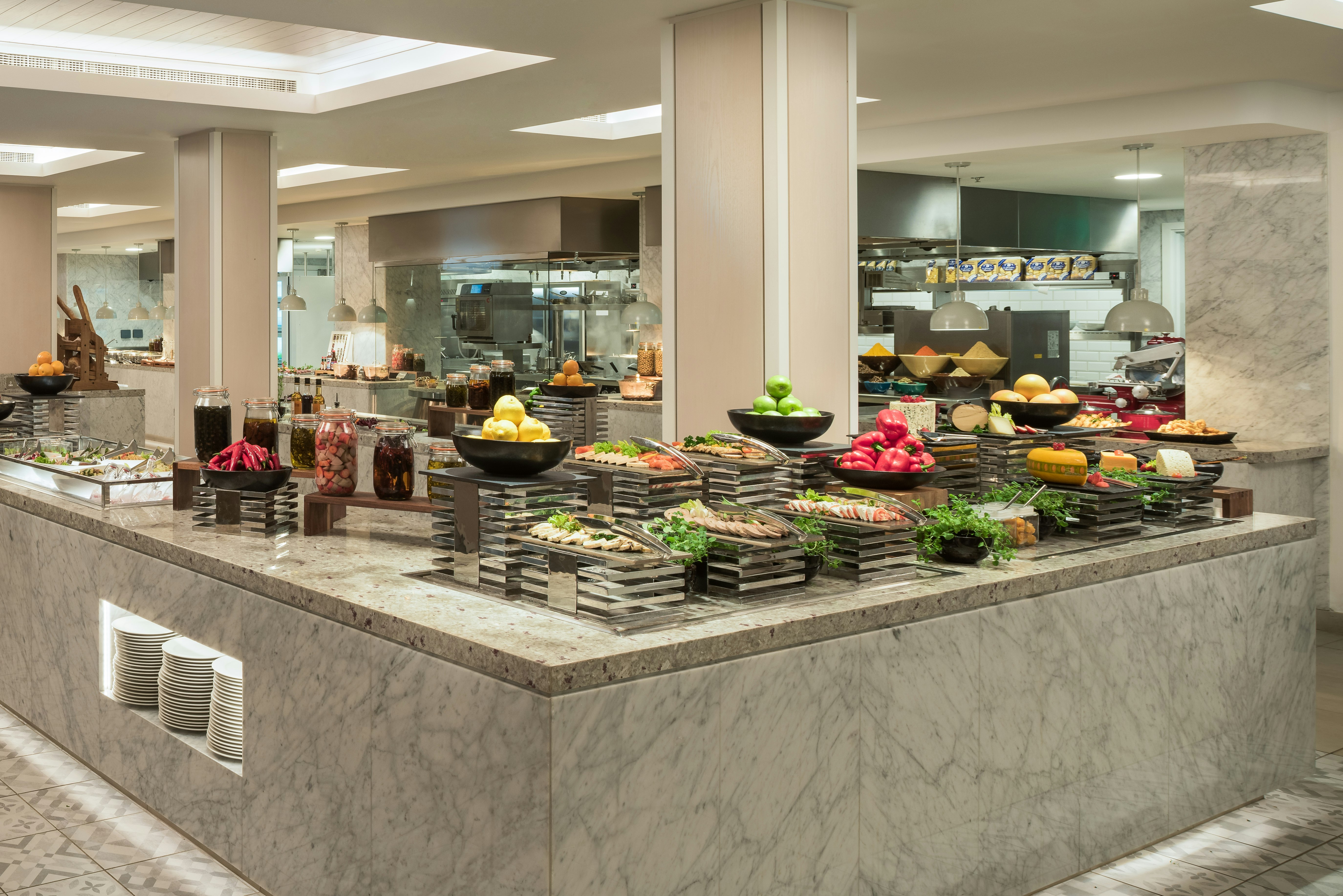 Crowne Plaza Muscat 65/72