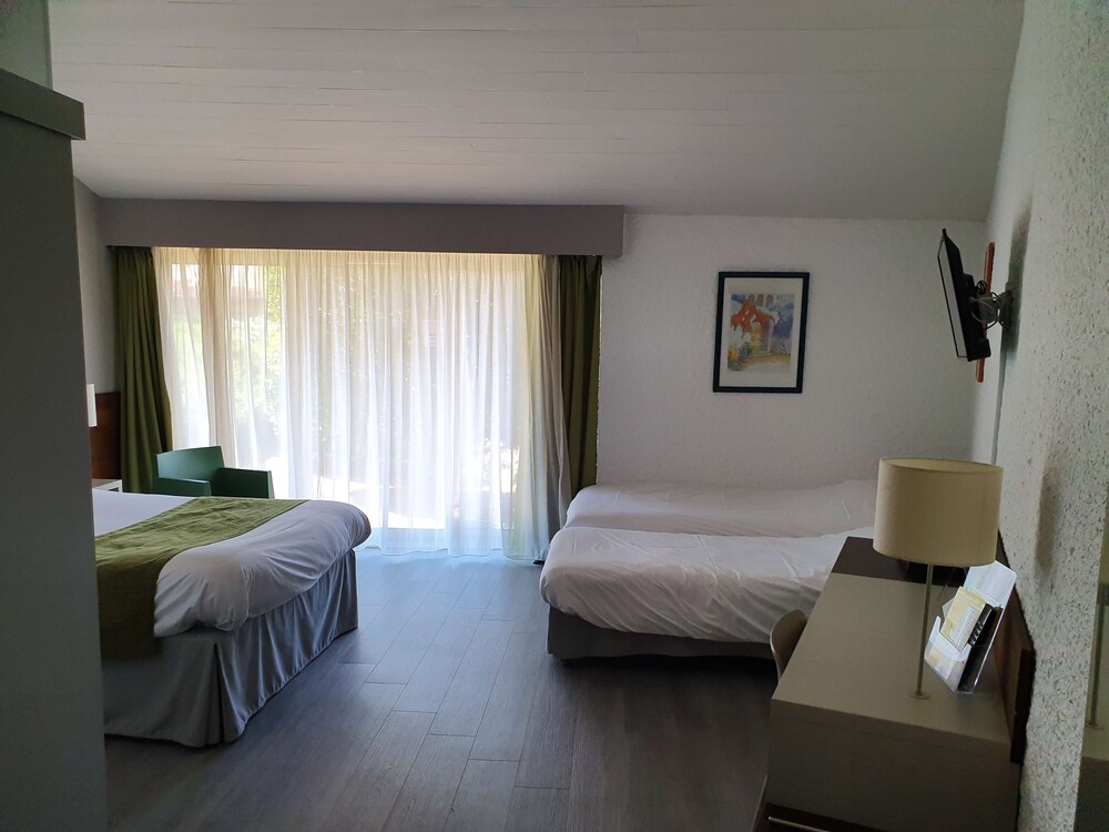 Hotel Kyriad Angouleme Nord Champniers 17/73