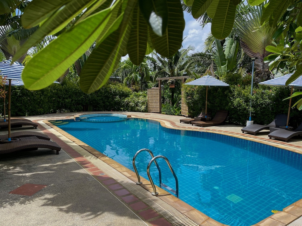Phuvara Boutique Aonang 35/75