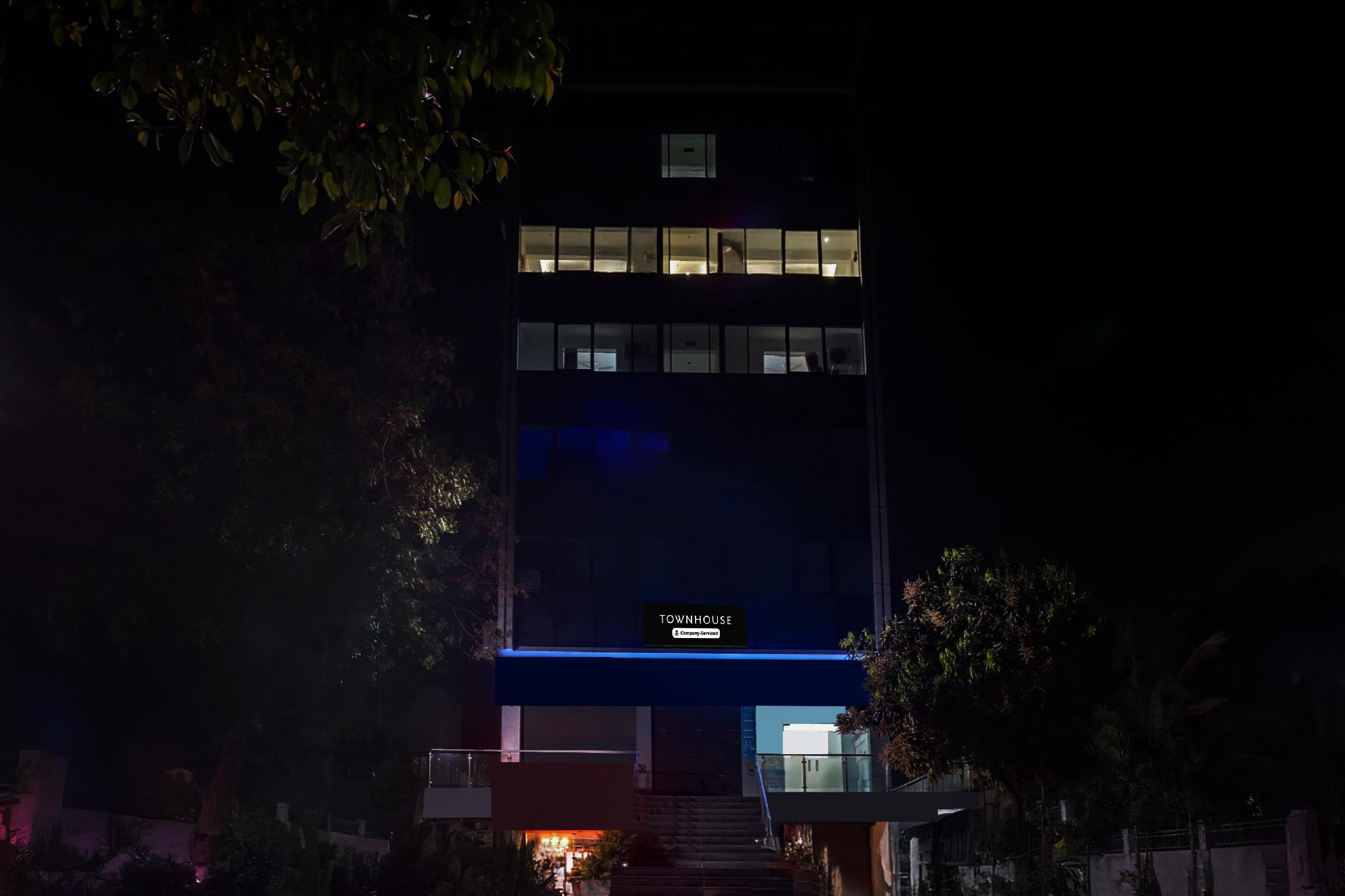 Super Townhouse Lohegaon Near Pune Airport formerly Landmark Regency 9/29