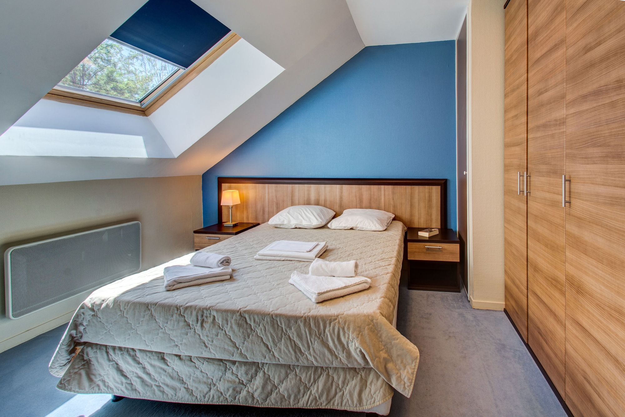 2 Rooms, Apartment, 1 Double and 3 Single Beds