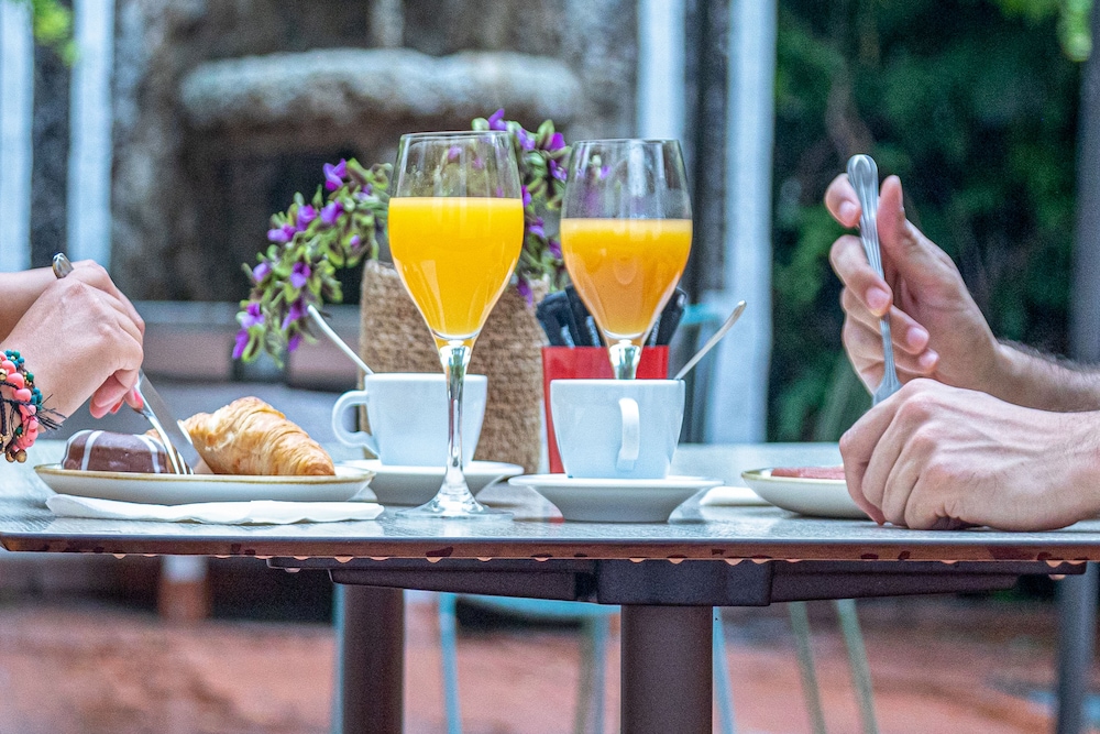 Casa Lirio Hotel Boutique 48/59