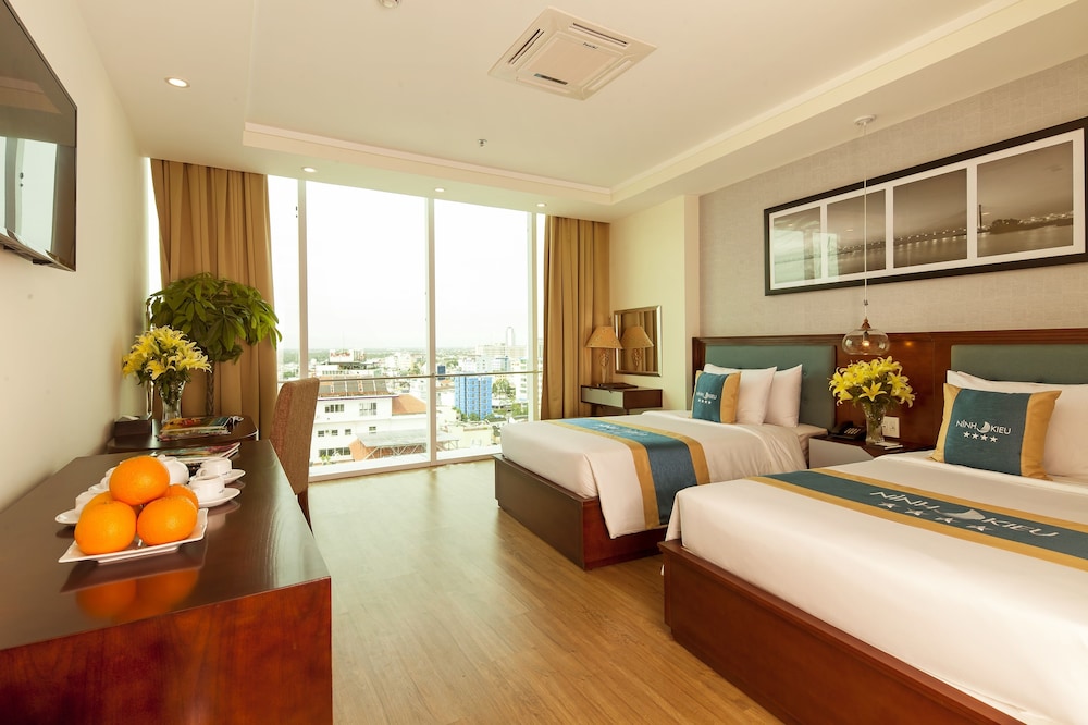 Ninh Kieu Riverside Hotel 21/70