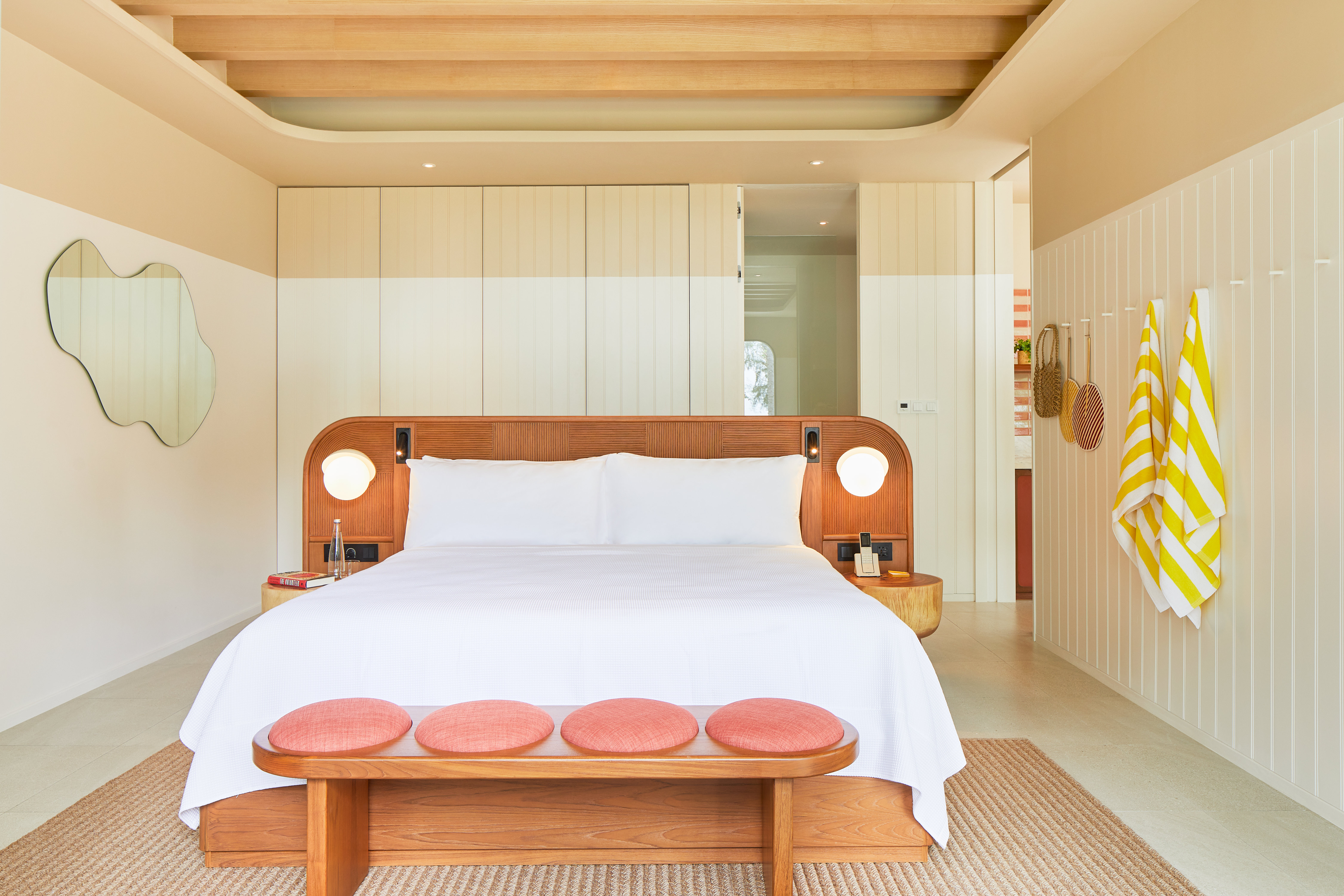 The Standard Hua Hin 25/82