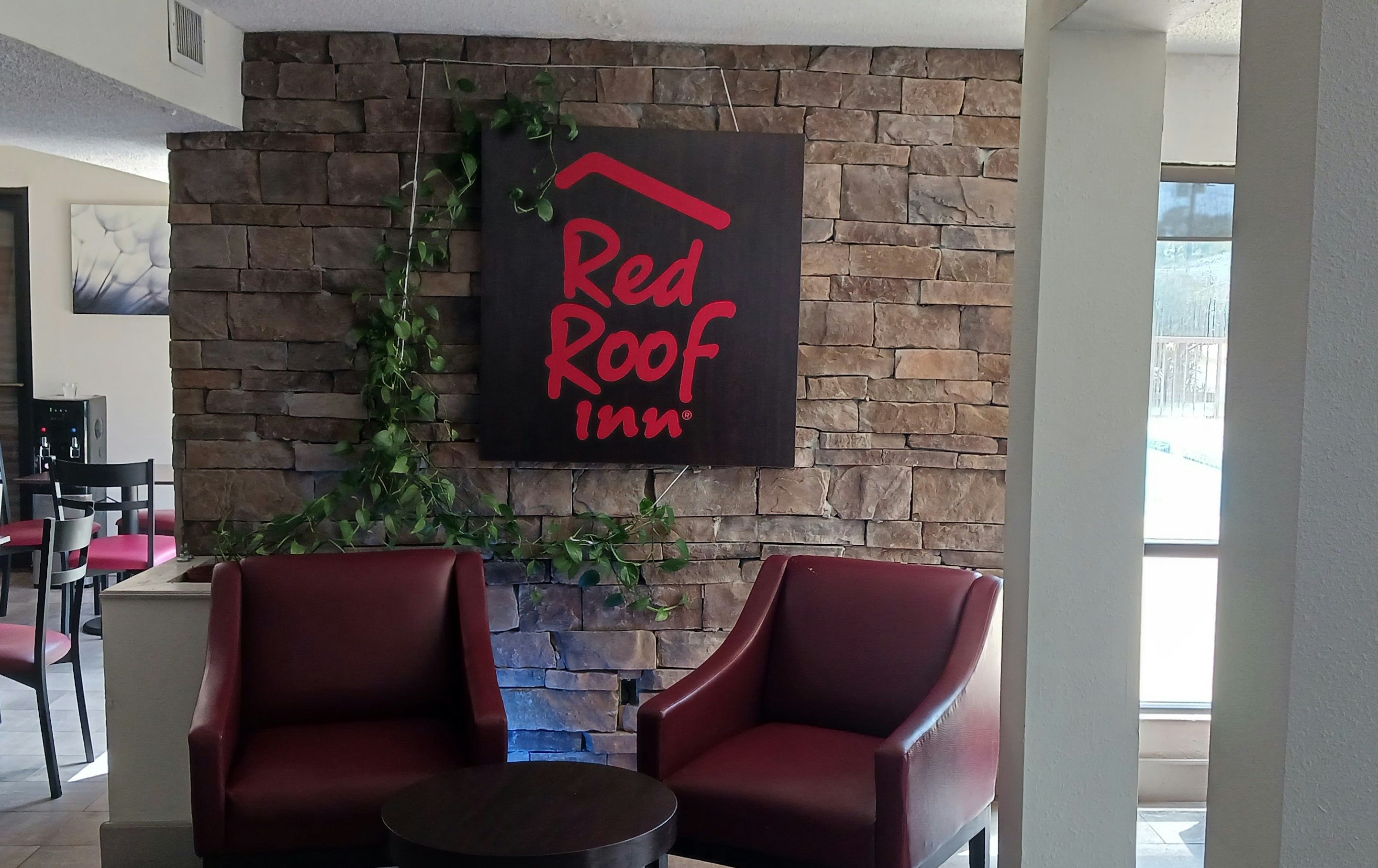 Red Roof Inn Moss Point 11/18