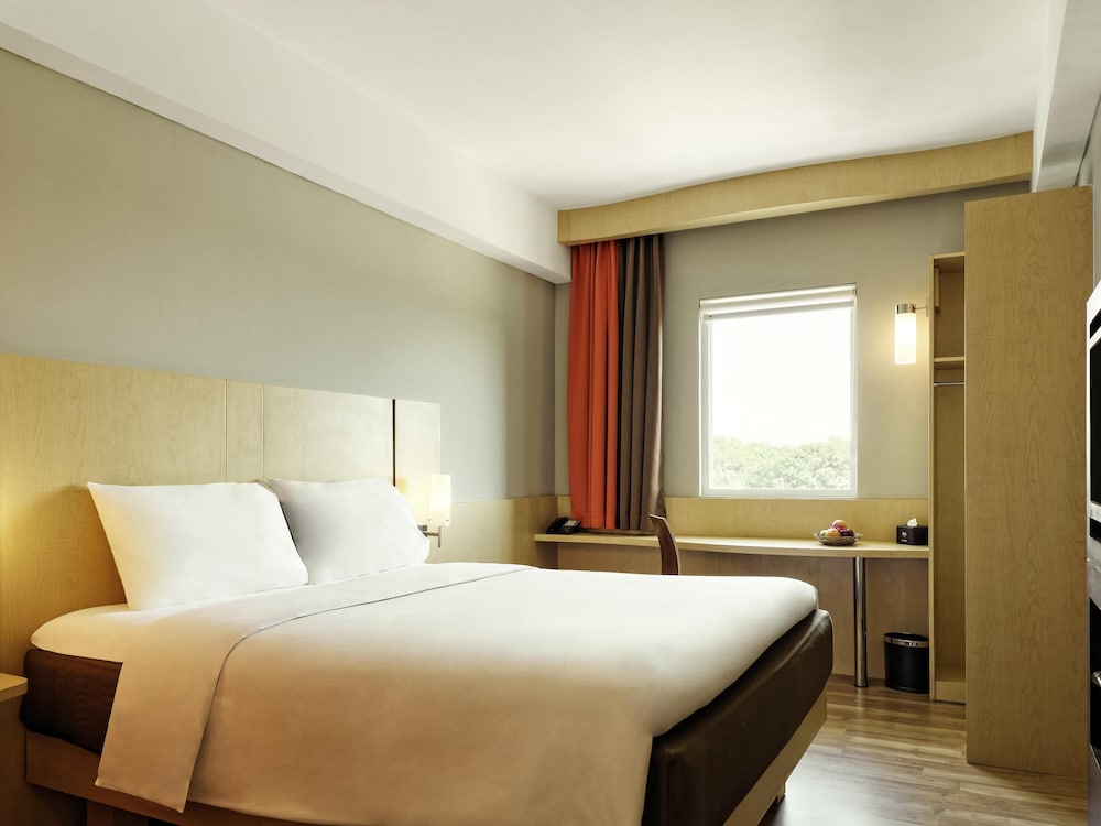 Ibis Padang 26/51
