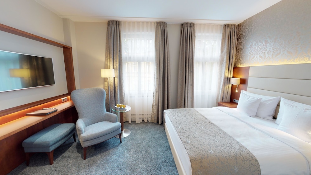 Hotel Oranien Wiesbaden 16/66