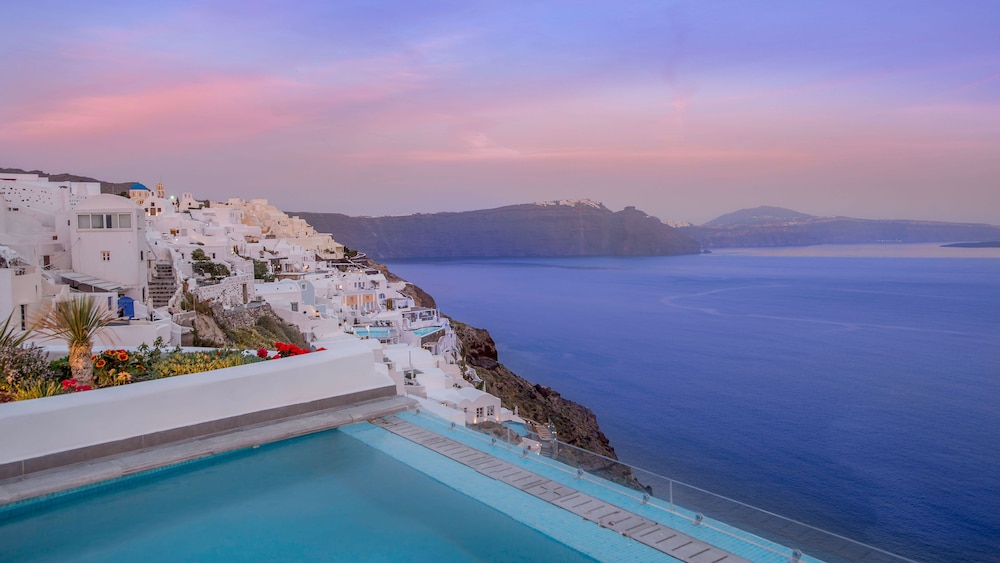 Santorini Secret Suites and Spa - Adults Only 46/50