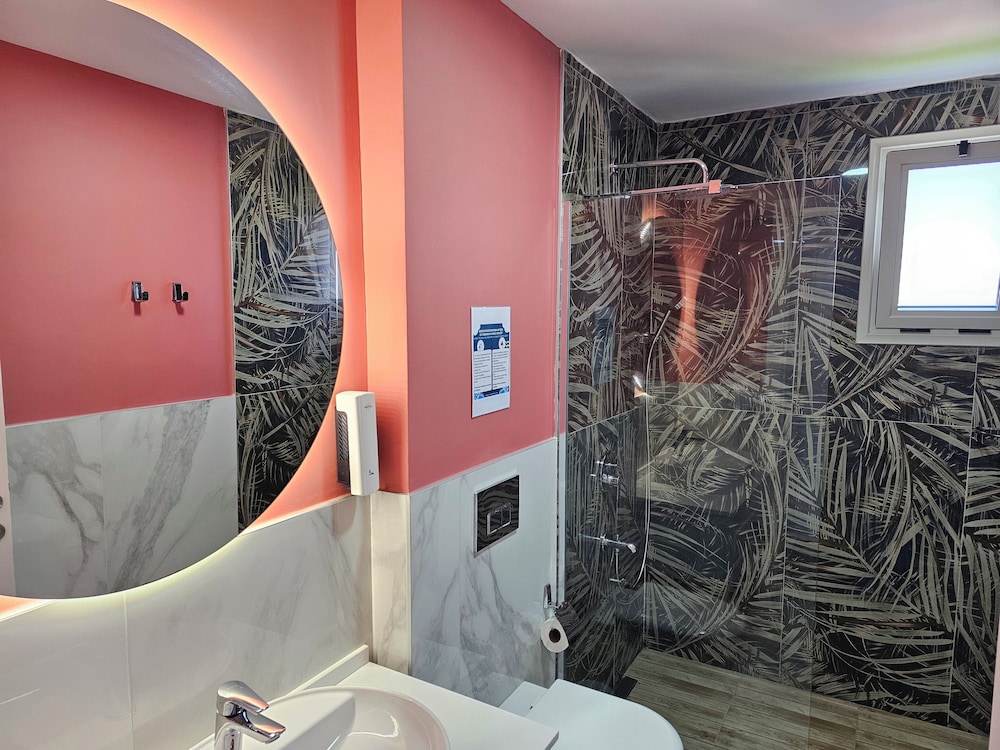 Kugu Urla Otel 7/50