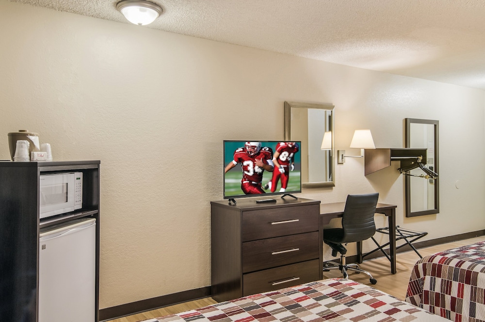 Red Roof Inn & Suites Pensacola East - Milton 28/39