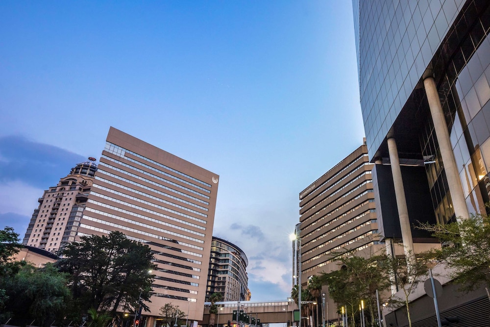 Sandton Sun and Towers 5/109
