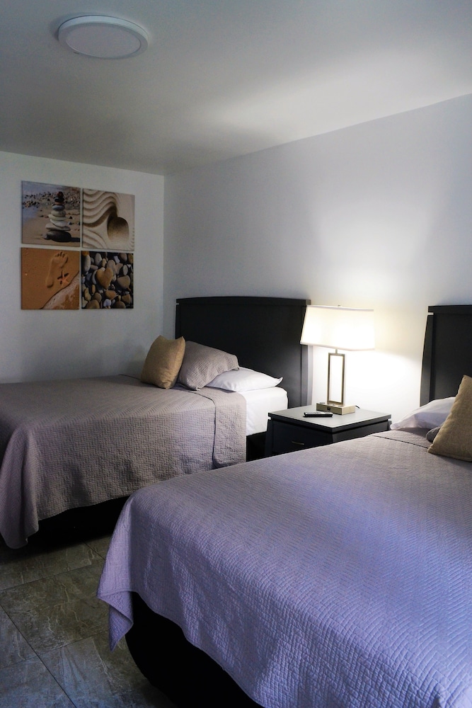 Up Midtown (ex. Wishes Hotel Biscayne) 24/55