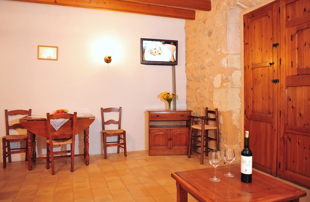 Finca Hotel Ses Cases Noves 29/50