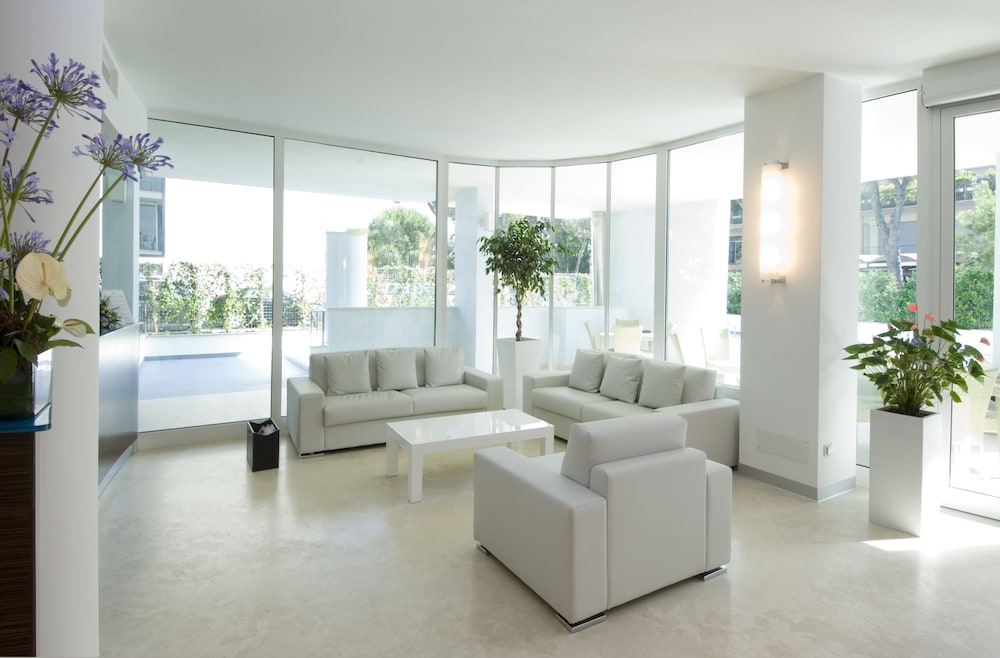 MERCURE RIMINI LUNGOMARE 47/71