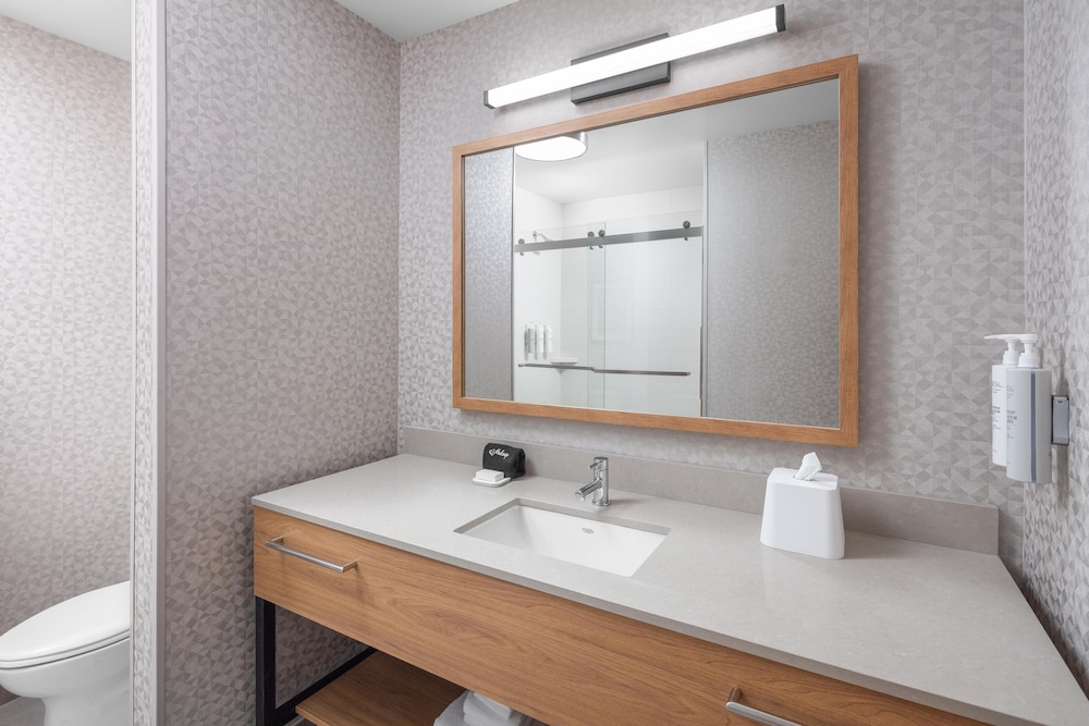 Hampton Inn by Hilton Grand Island Medical Center 38/42