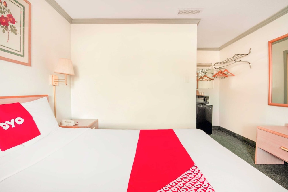 OYO Hotel Durham West Hills 22/36