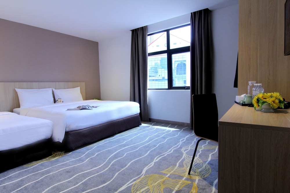 Pacific Express Hotel Chinatown 27/67