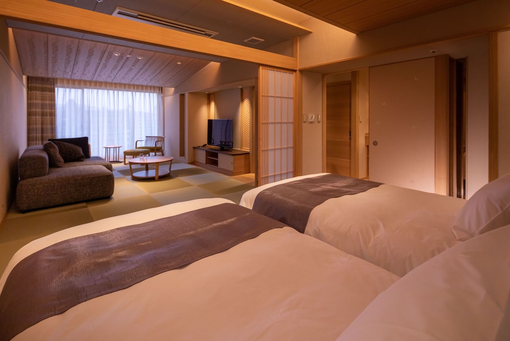 Hotel Wakamizu 11/67