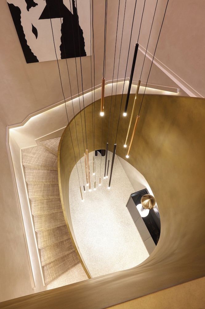 Borghese Contemporary hotel photo5