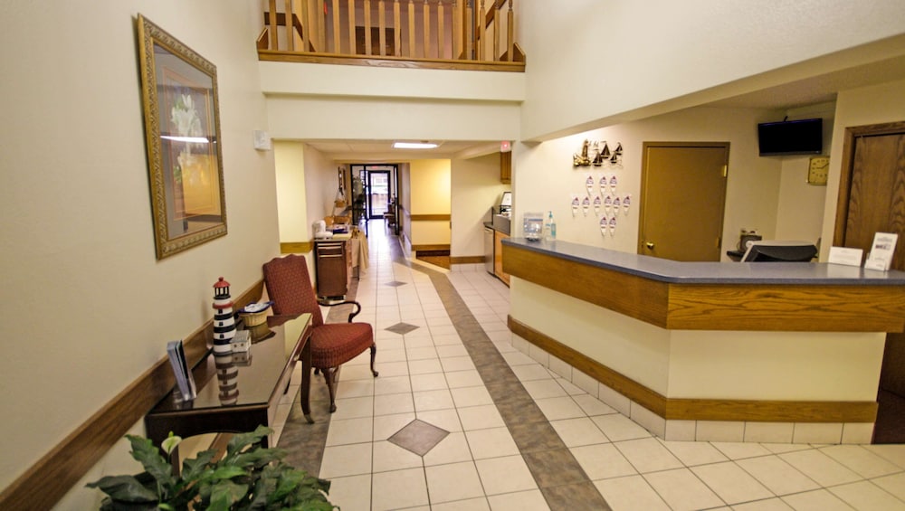 Harbor Winds Hotel Sheboygan 4/22