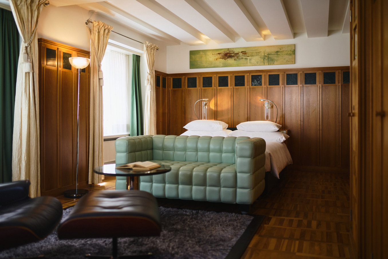 Design, Queen Bed