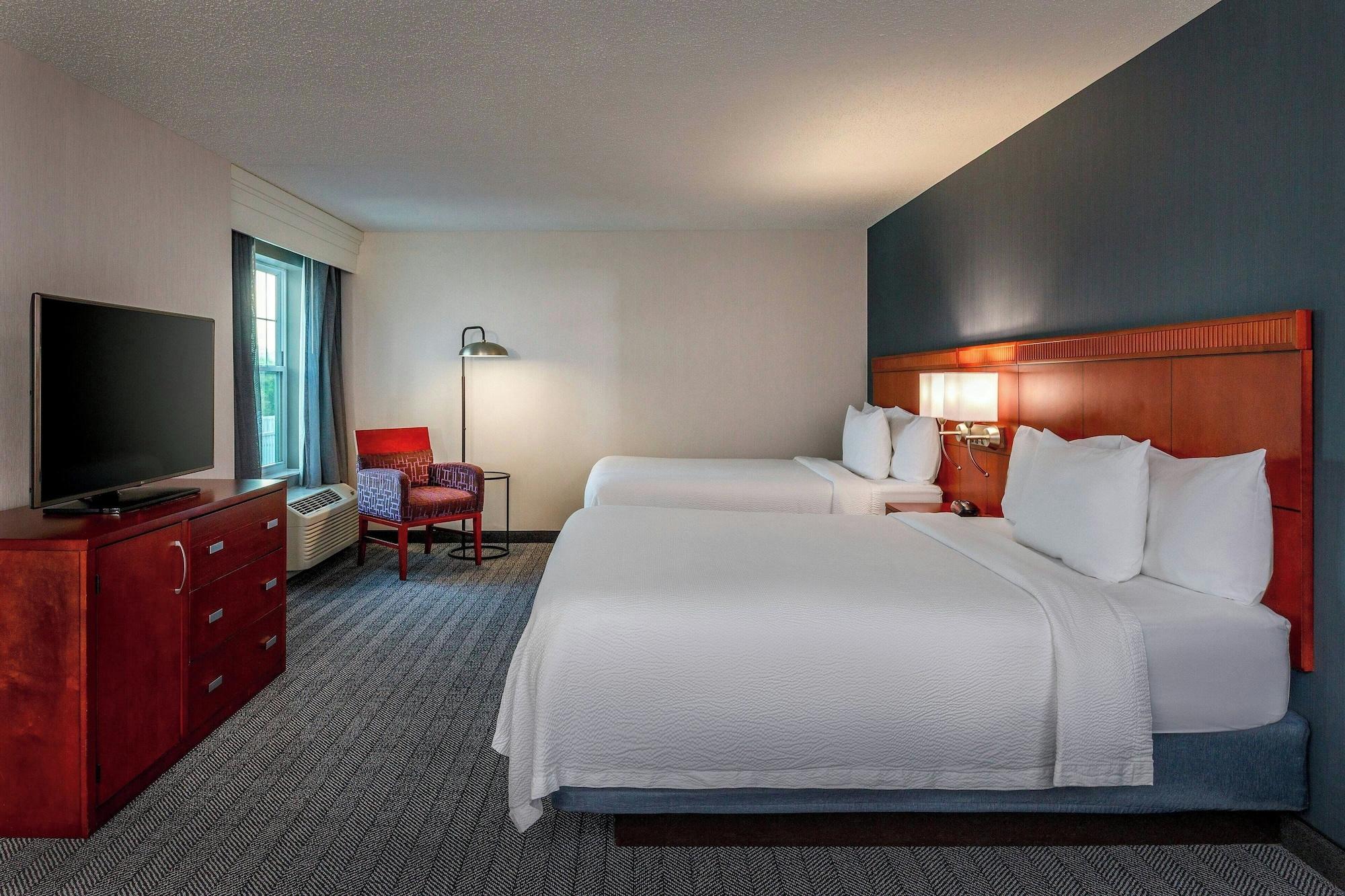Suite, Multiple Beds