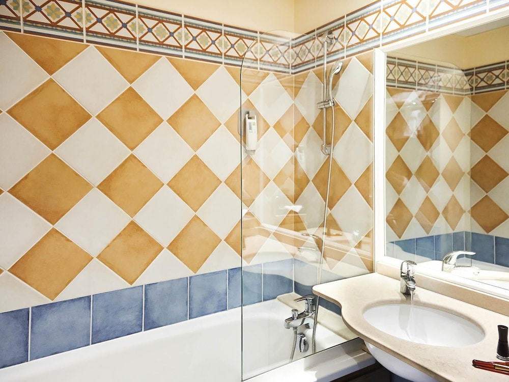 Ibis Styles Arles Palais Des Congres 46/47