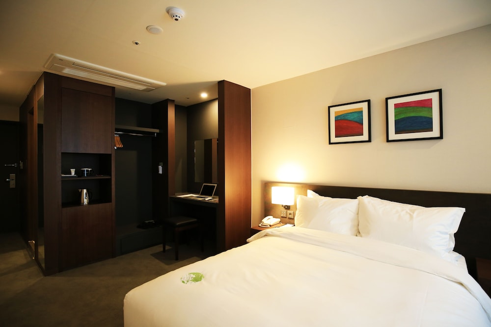 Best Western Jeju Hotel 15/48
