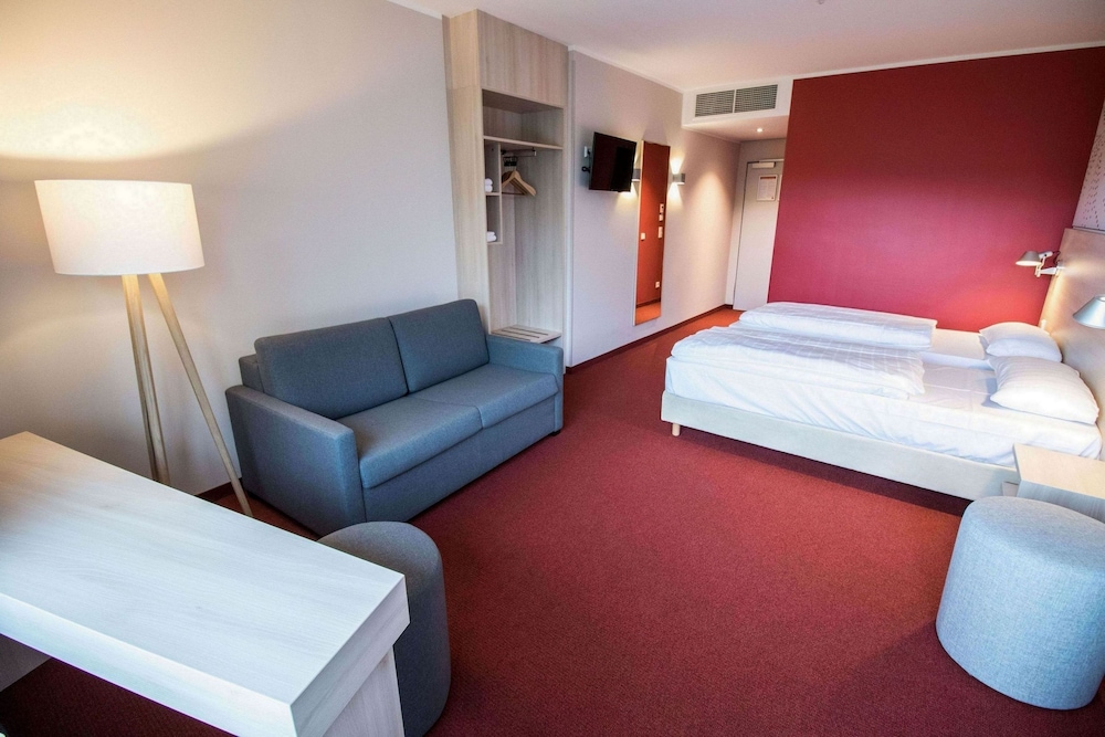Serways Hotel Remscheid 24/36