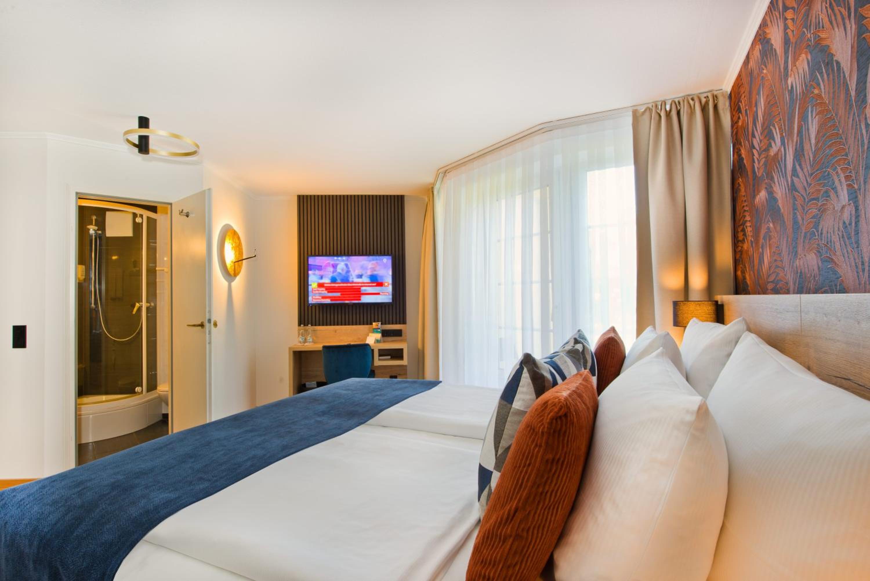 COMFORT, DOUBLE BED