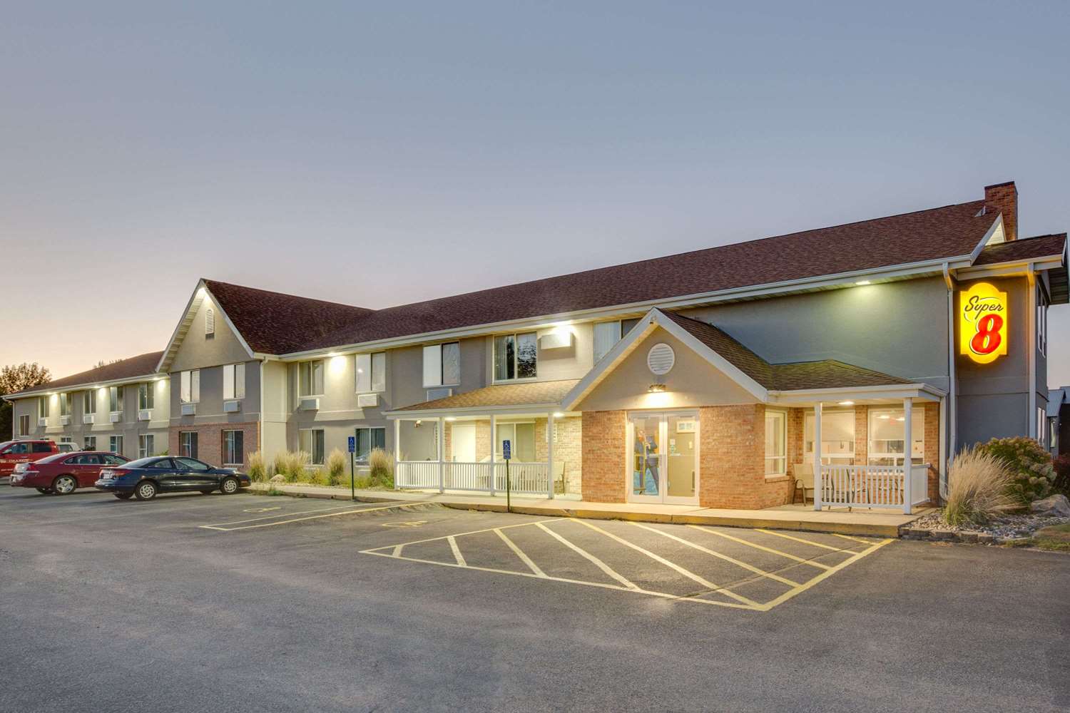 Super 8 By Wyndham Jackson Mn 37/41