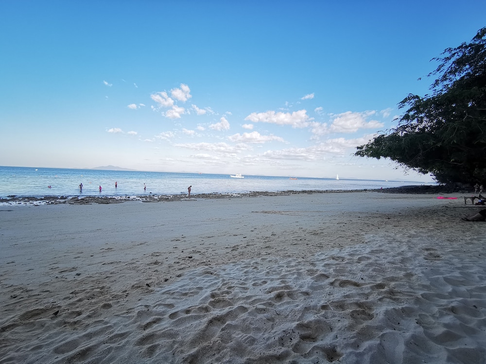 Phi Phi Relax Beach Resort 66/71