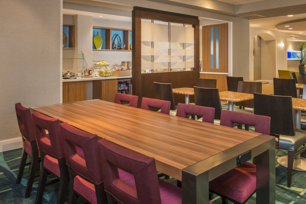 SpringHill Suites Gaithersburg 31/33