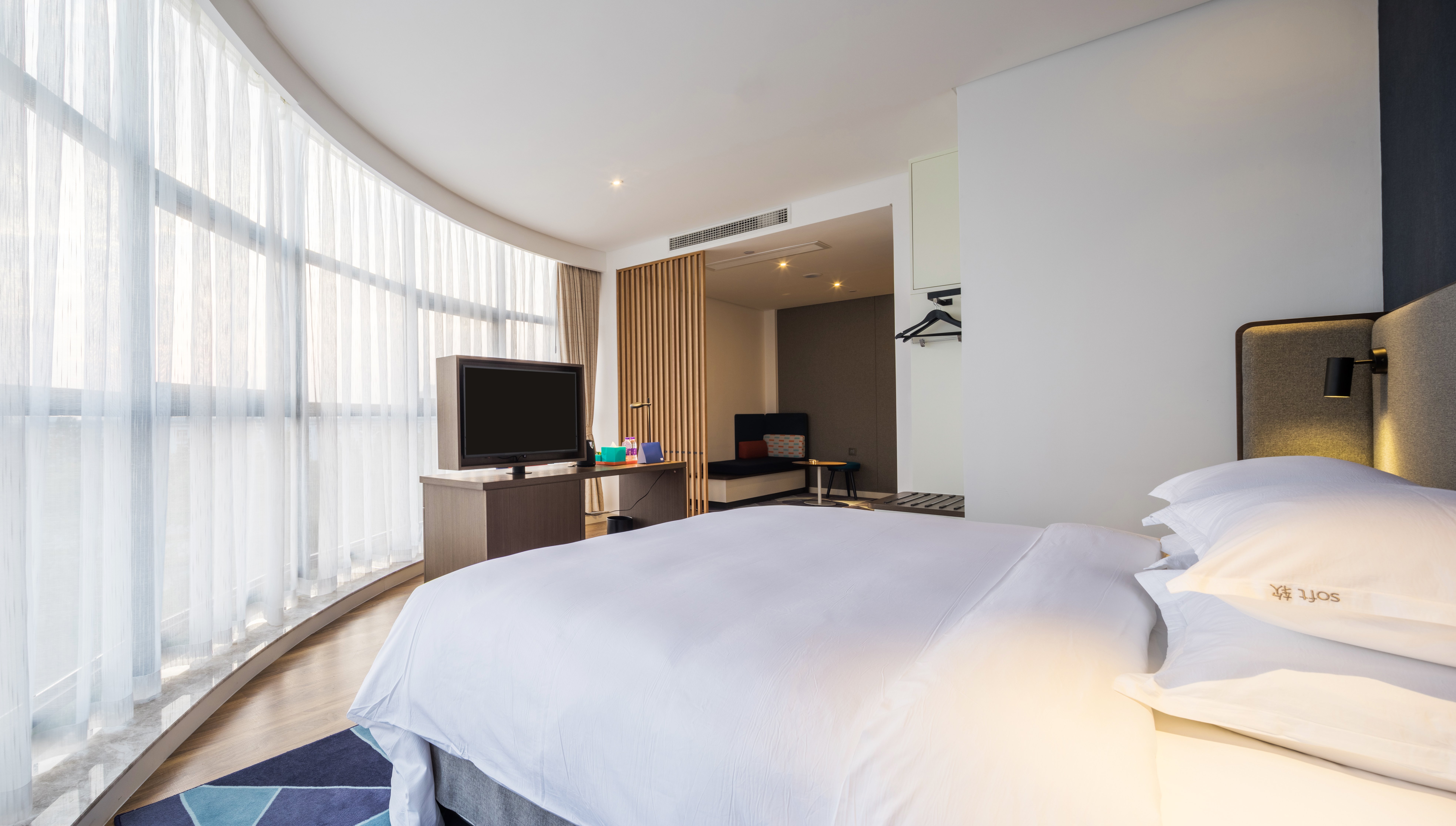 Holiday Inn Express Shaoxing Paojiang 7/29