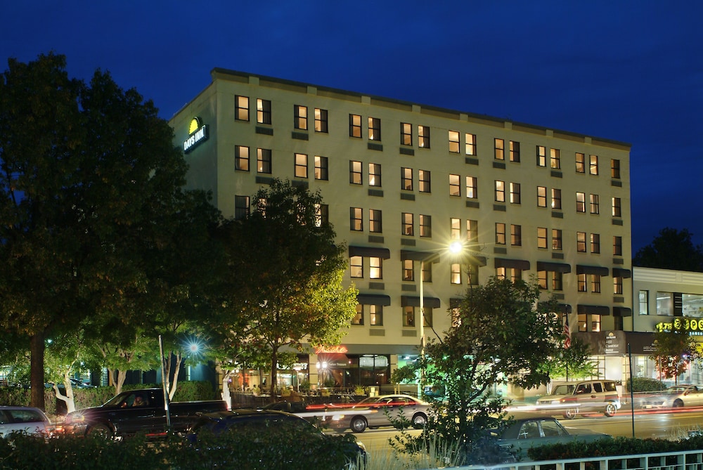 Days Inn By Wyndham Washington Dc/Connecticut Avenue in WASHINGTON - DC