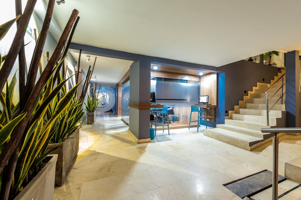 HOTEL BLUE CONCEPT 54/65