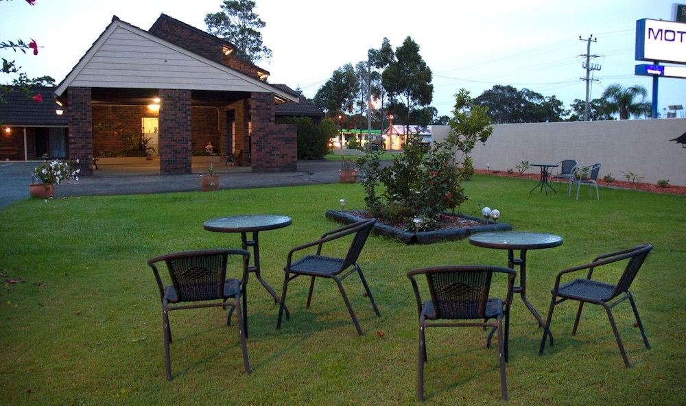 KARUAH MOTOR INN 49/59