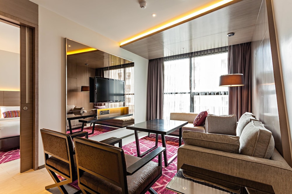Hyatt Place Bangkok Sukhumvit 1 36/50