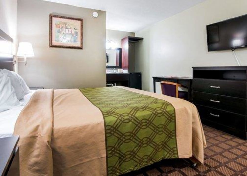 Econo Lodge Selma - Smithfield 11/25