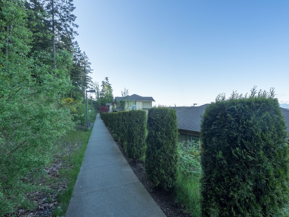 Vancouver Island University Residences 31/39